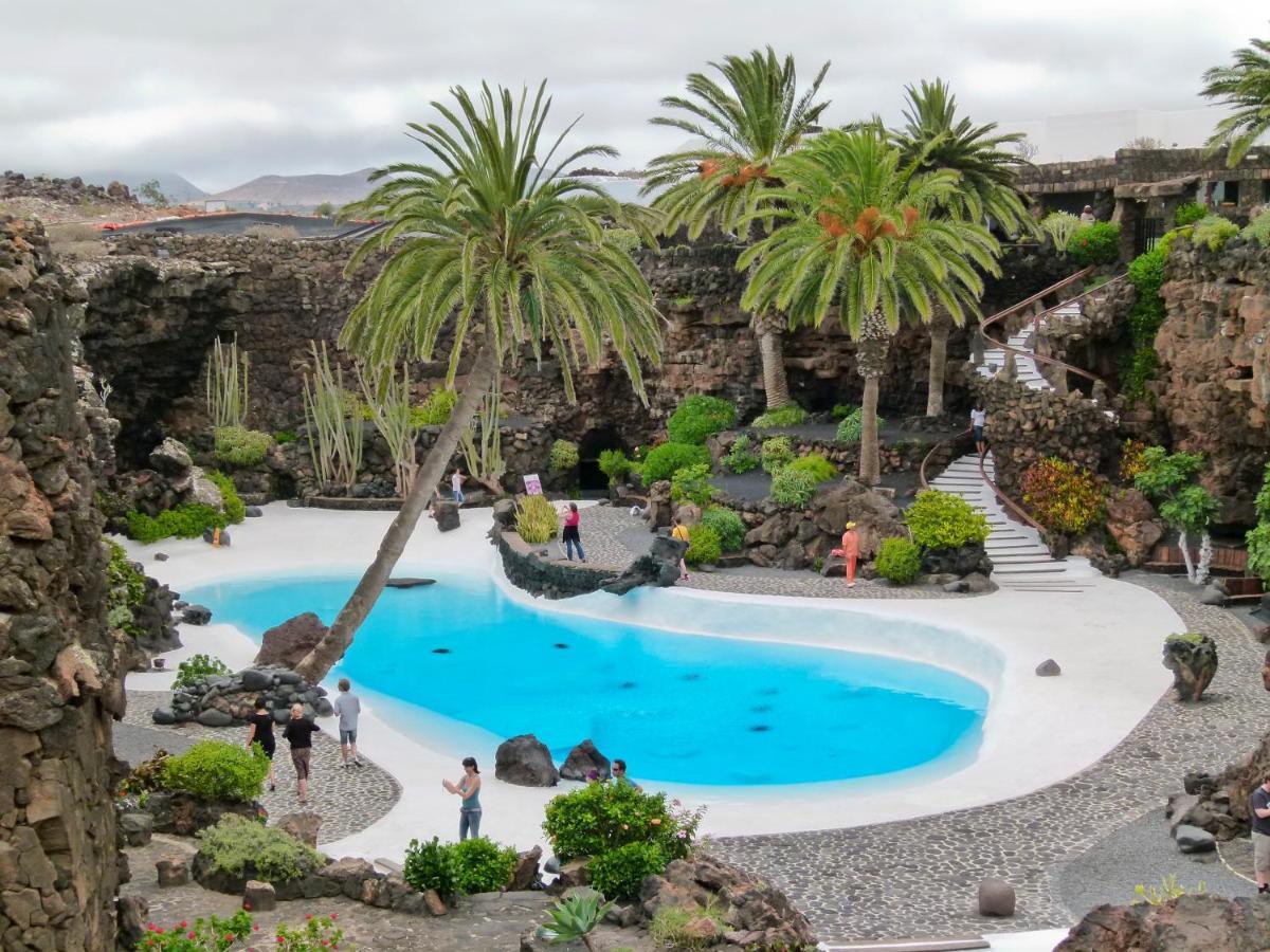 Calypso, Apartamento Completo Con Vistas Al Mar Y A La Piscina En Costa Teguise Exterior photo