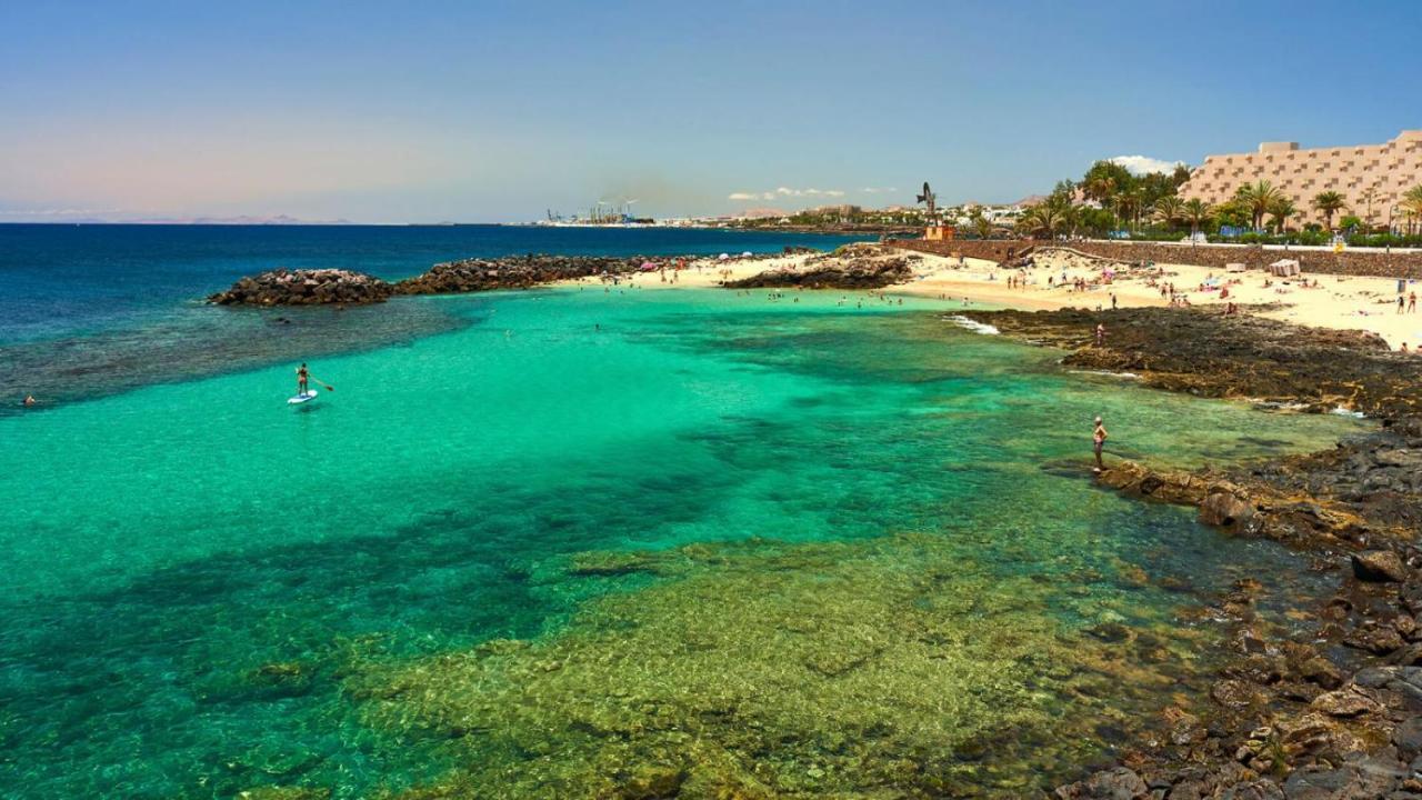 Calypso, Apartamento Completo Con Vistas Al Mar Y A La Piscina En Costa Teguise Exterior photo