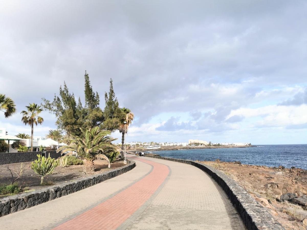 Calypso, Apartamento Completo Con Vistas Al Mar Y A La Piscina En Costa Teguise Exterior photo